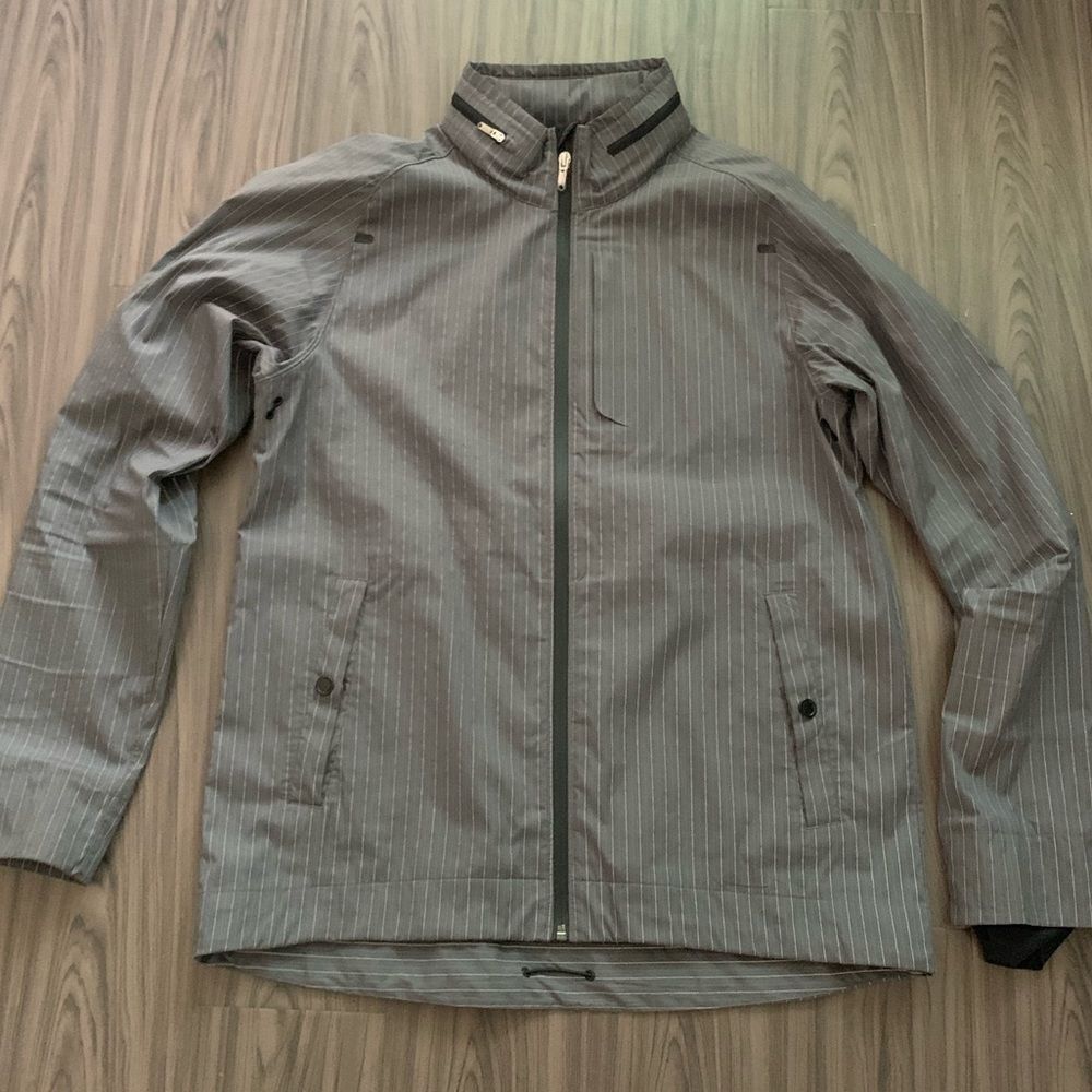 Lululemon Men’s Reflective Pinstripe Jacket - L